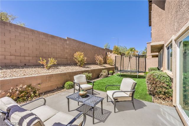 913 Estes Cove Avenue, Henderson, NV 89012