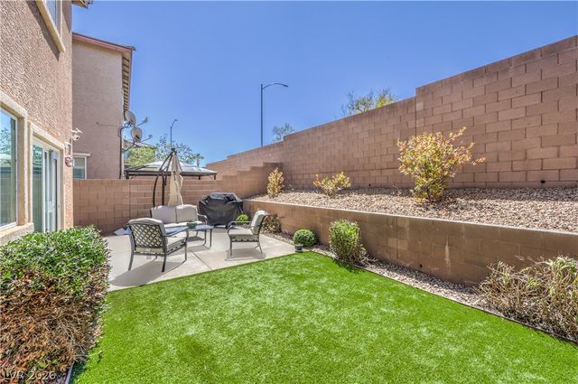 913 Estes Cove Avenue, Henderson, NV 89012