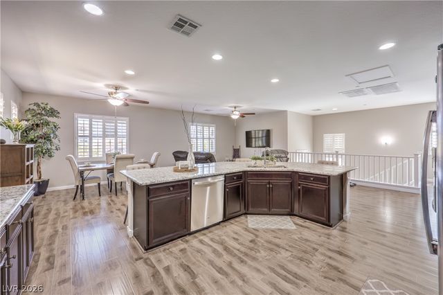 913 Estes Cove Avenue, Henderson, NV 89012