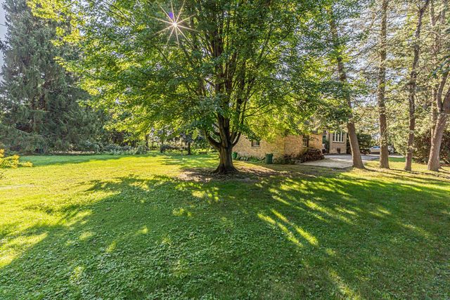 1324 Fredrickson Place, Highland Park, IL 60035