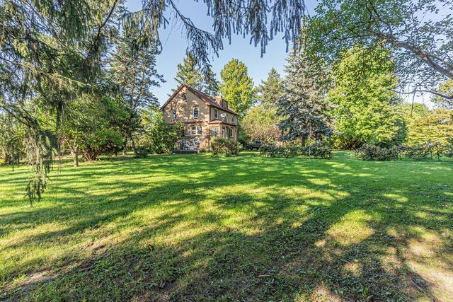 1324 Fredrickson Place, Highland Park, IL 60035