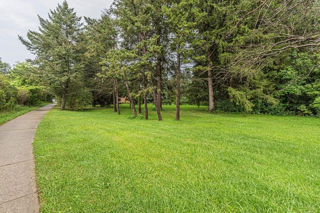 1324 Fredrickson Place, Highland Park, IL 60035