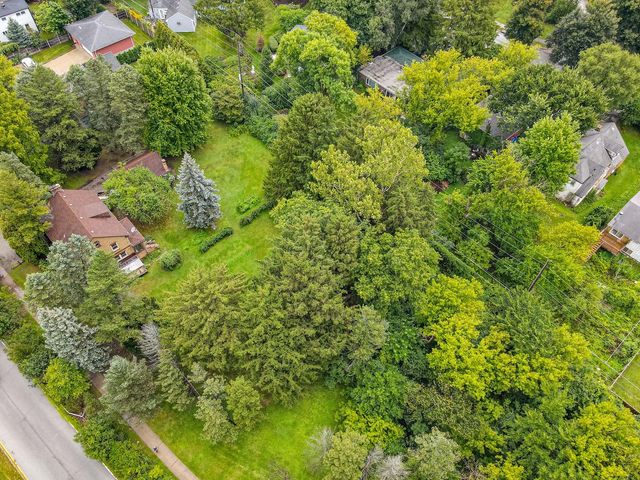1324 Fredrickson Place, Highland Park, IL 60035