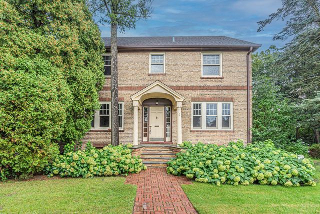 1324 Fredrickson Place, Highland Park, IL 60035