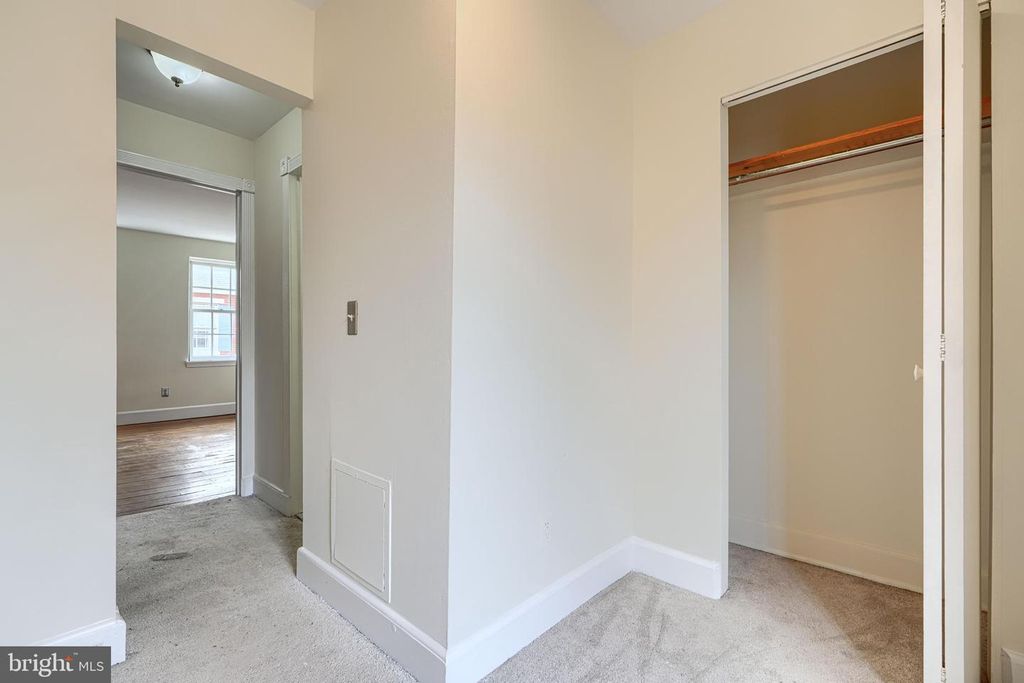 Image 22 of property listing at 42 E HAMBURG ST E, Baltimore, MD 21230