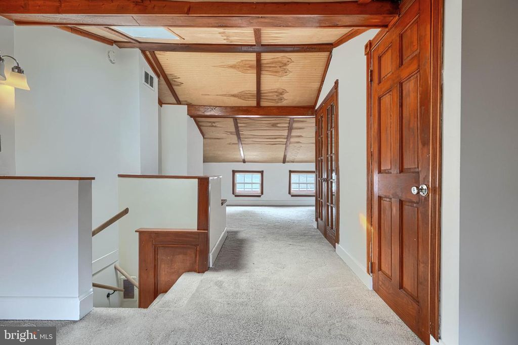 Image 26 of property listing at 42 E HAMBURG ST E, Baltimore, MD 21230