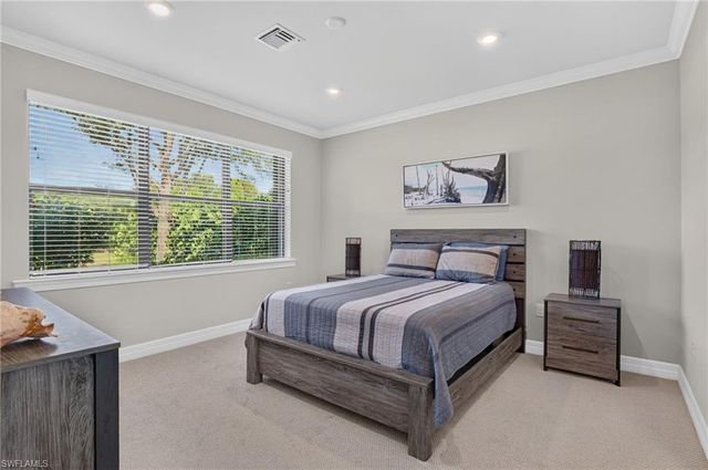 7237 Wilton DR, Naples, FL 34109