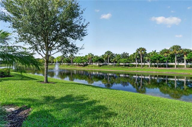 7237 Wilton DR, Naples, FL 34109