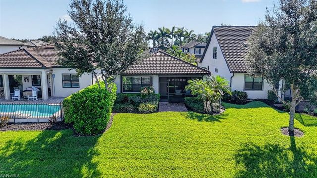 7237 Wilton DR, Naples, FL 34109