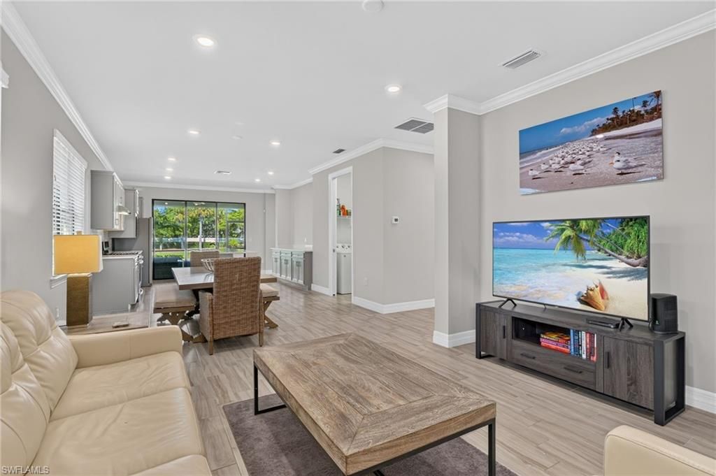 7237 Wilton DR, NAPLES, FL 34109 — photo 4