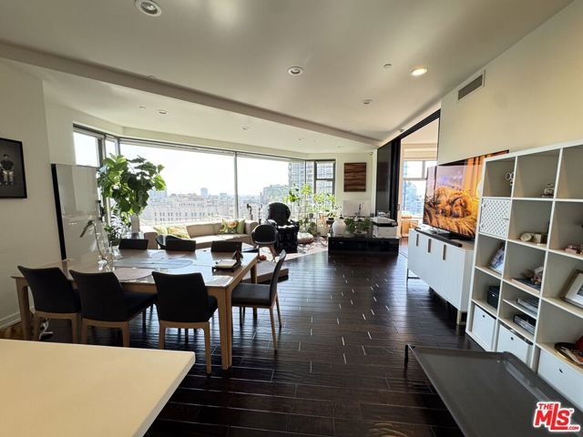 801 S Grand Avenue 1507, Los Angeles, CA 90017