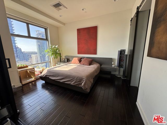 801 S Grand Avenue 1507, Los Angeles, CA 90017