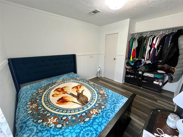 709 N Collins Frwy 130, Howe, TX 75459