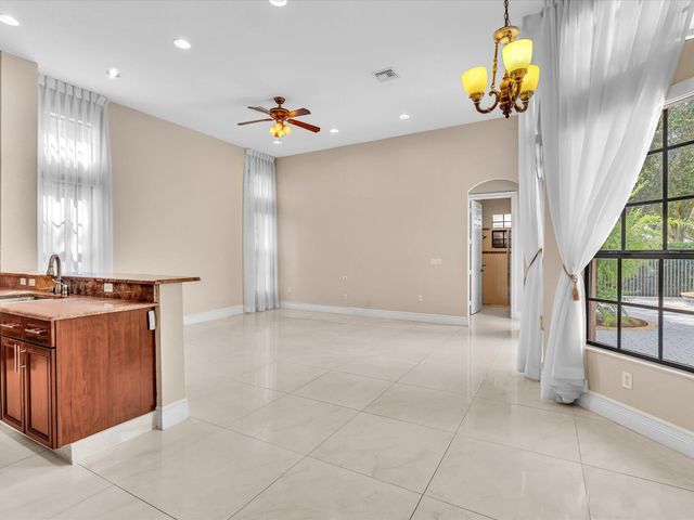 3445 NW 87th Avenue, Hollywood, FL 33024