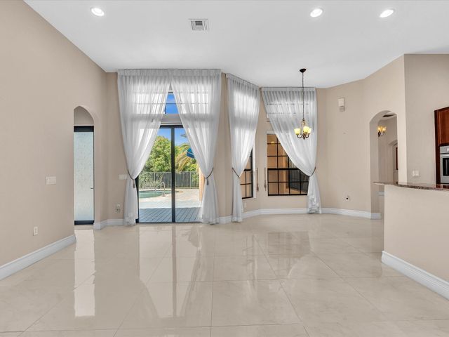 3445 NW 87th Avenue, Hollywood, FL 33024