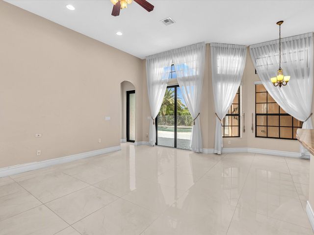 3445 NW 87th Avenue, Hollywood, FL 33024