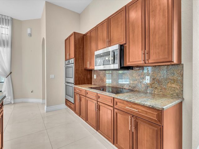 3445 NW 87th Avenue, Hollywood, FL 33024