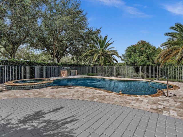 3445 NW 87th Avenue, Hollywood, FL 33024