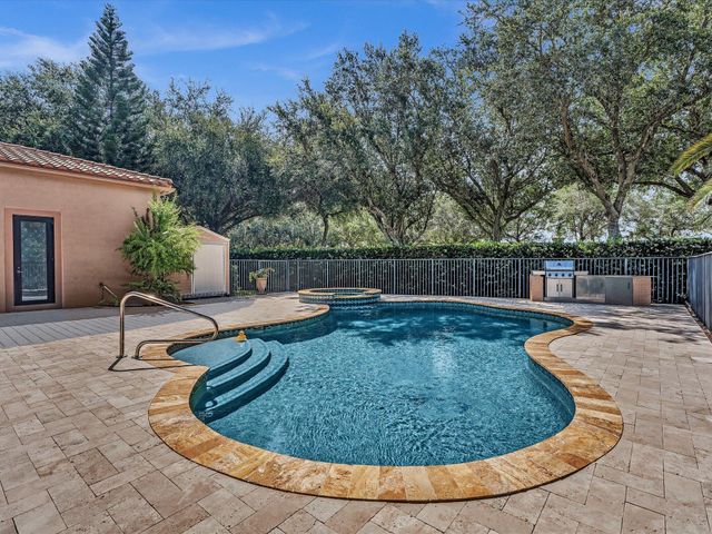 3445 NW 87th Avenue, Hollywood, FL 33024