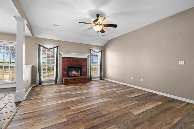 523 Evergreen Circle, Lowell, AR 72745