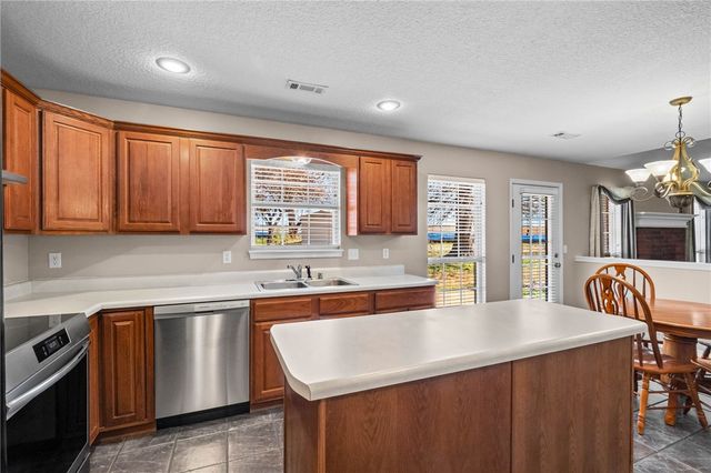 523 Evergreen Circle, Lowell, AR 72745