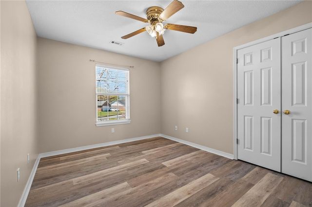 523 Evergreen Circle, Lowell, AR 72745