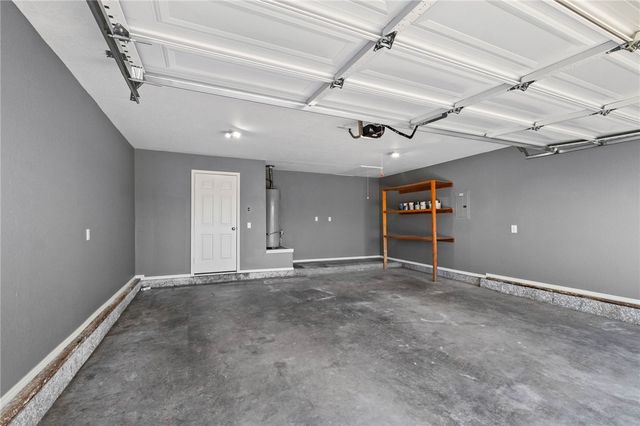 523 Evergreen Circle, Lowell, AR 72745