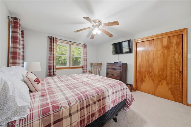 1687 Mount Pleasant Street NE, Canton, OH 44721