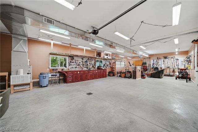 1687 Mount Pleasant Street NE, Canton, OH 44721