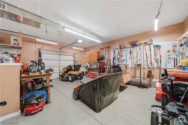 1687 Mount Pleasant Street NE, Canton, OH 44721