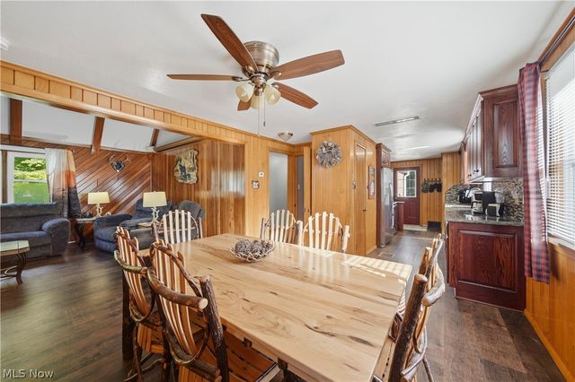 1687 Mount Pleasant Street NE, Canton, OH 44721