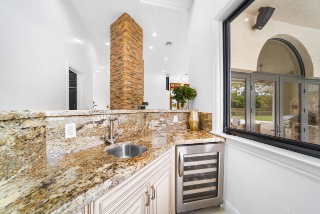 7520 NW 50th Court, Coral Springs, FL 33067