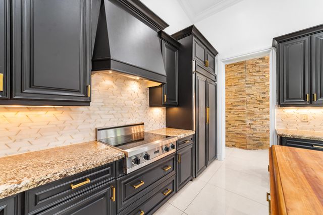 7520 NW 50th Court, Coral Springs, FL 33067