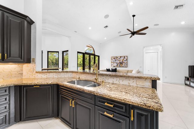 7520 NW 50th Court, Coral Springs, FL 33067