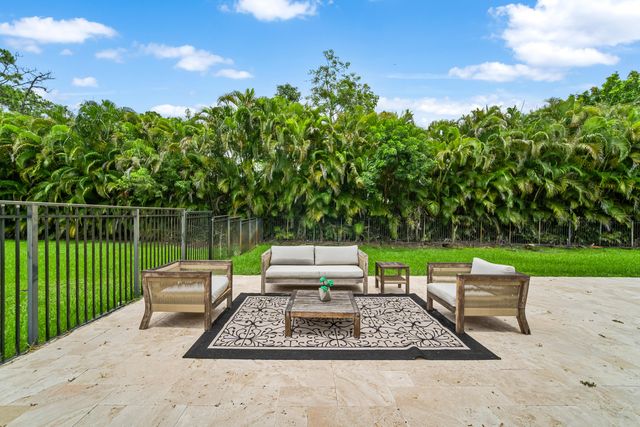 7520 NW 50th Court, Coral Springs, FL 33067