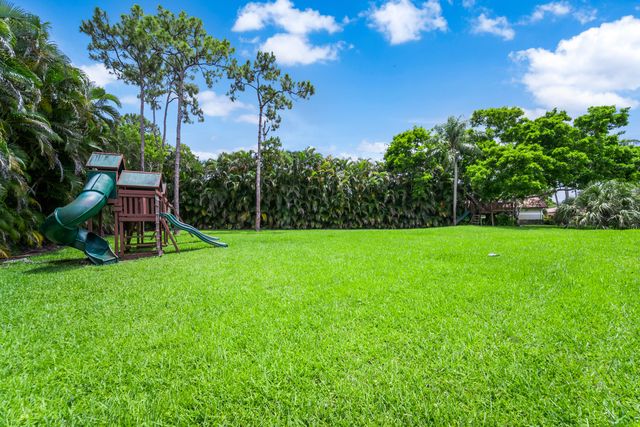 7520 NW 50th Court, Coral Springs, FL 33067