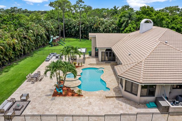 7520 NW 50th Court, Coral Springs, FL 33067