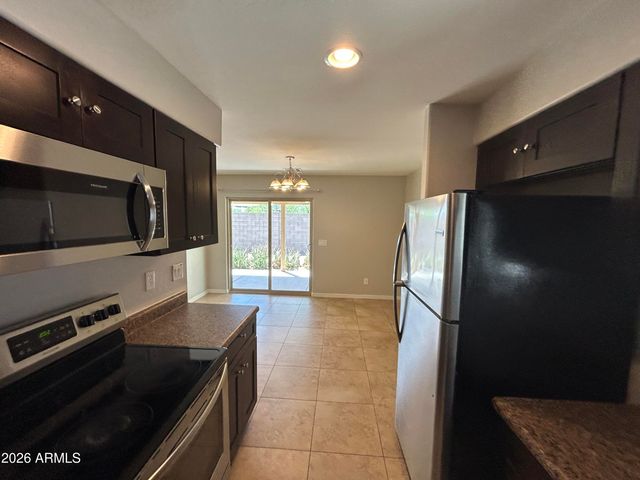 8122 S 2ND Drive, Phoenix, AZ 85041