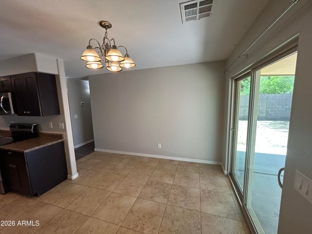 8122 S 2ND Drive, Phoenix, AZ 85041