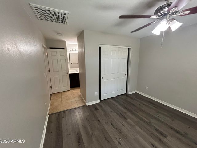 8122 S 2ND Drive, Phoenix, AZ 85041