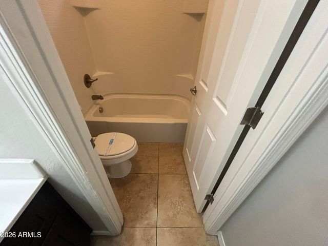 8122 S 2ND Drive, Phoenix, AZ 85041