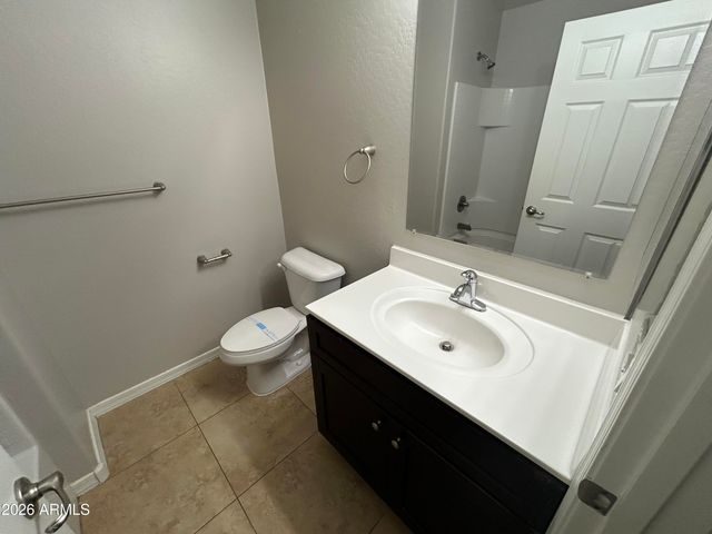 8122 S 2ND Drive, Phoenix, AZ 85041
