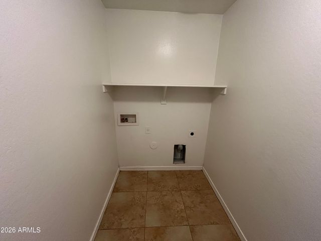 8122 S 2ND Drive, Phoenix, AZ 85041