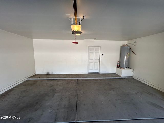 8122 S 2ND Drive, Phoenix, AZ 85041
