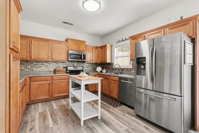 136 Meeting Place Road, Lawrenceville, GA 30044