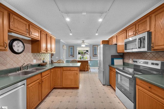 120 Lillie Marie Drive, Piedmont, SC 29673