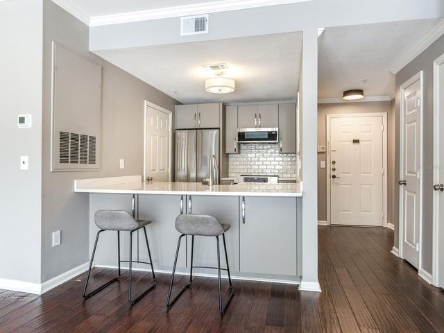 800 S DAKOTA AVENUE 206, Tampa, FL 33606