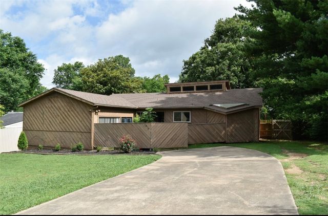 1818-1837 W Ora Drive, Fayetteville, AR 72701