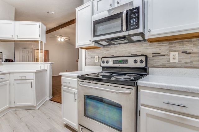 1126 Hemlock Drive, Desoto, TX 75115