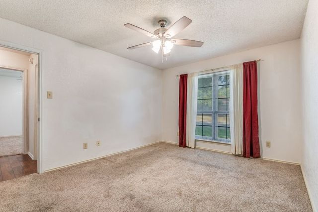 1126 Hemlock Drive, Desoto, TX 75115